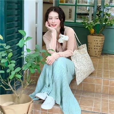 谁寄锦书来 封面